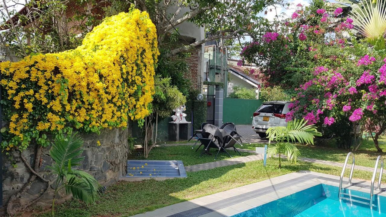 Lioni Holidays Villa Νεγκόμπο Εξωτερικό φωτογραφία